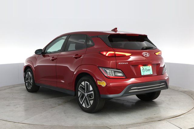 2022 Hyundai Kona — photo 13 of 24