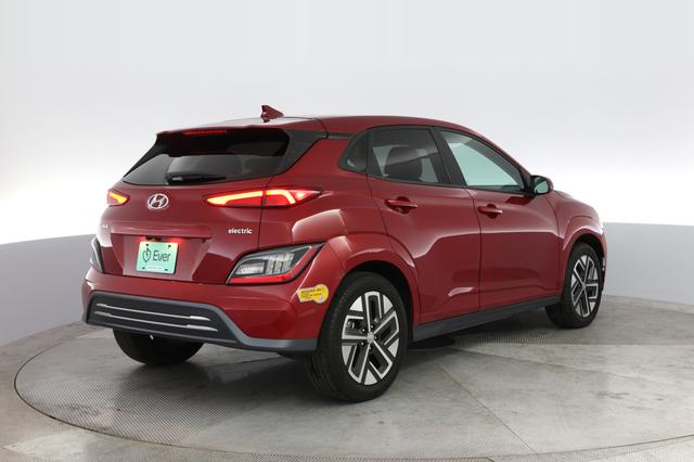 2022 Hyundai Kona — photo 2 of 24