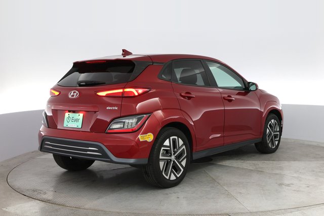 2022 Hyundai Kona — photo 2 of 24