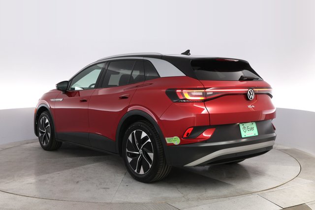 2022 Volkswagen ID.4 — photo 13 of 22