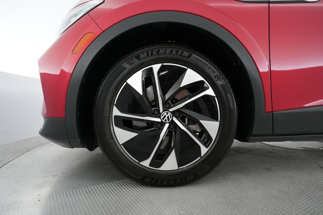 2022 Volkswagen ID.4 — photo 15 of 22
