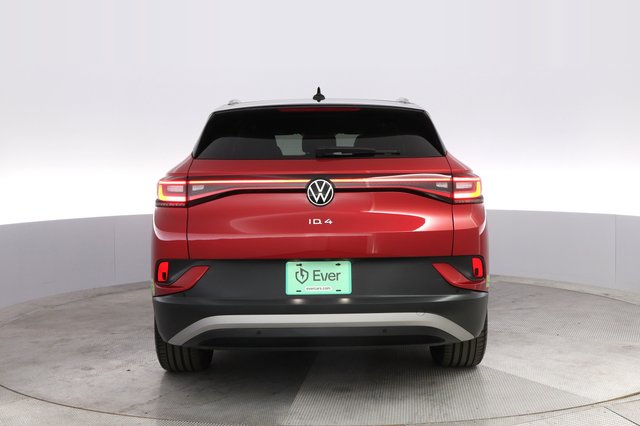 2022 Volkswagen ID.4 — photo 12 of 22
