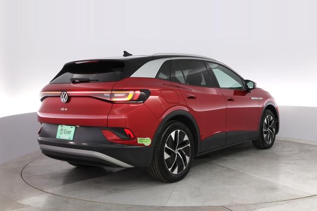 2022 Volkswagen ID.4 — photo 2 of 22