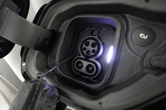 2022 Polestar 2 — photo 8 of 22