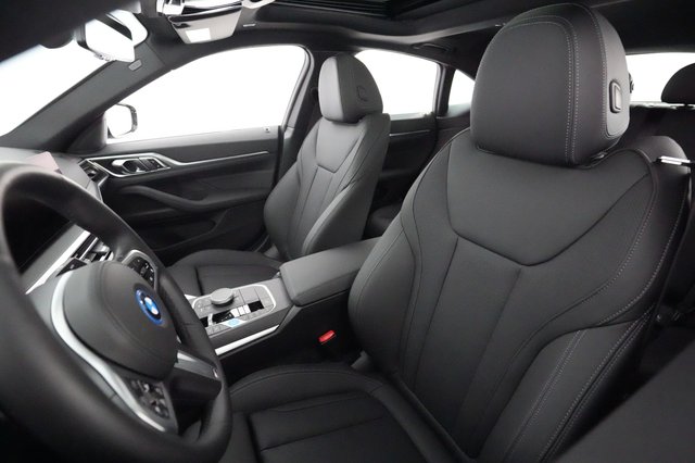 2024 BMW i4 — photo 3 of 23