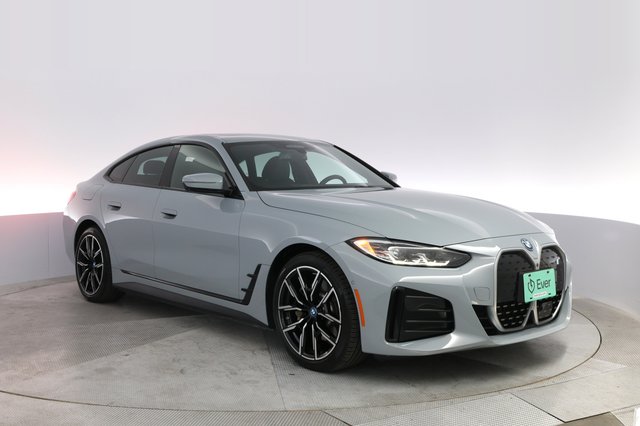 2024 BMW i4 — photo 10 of 23
