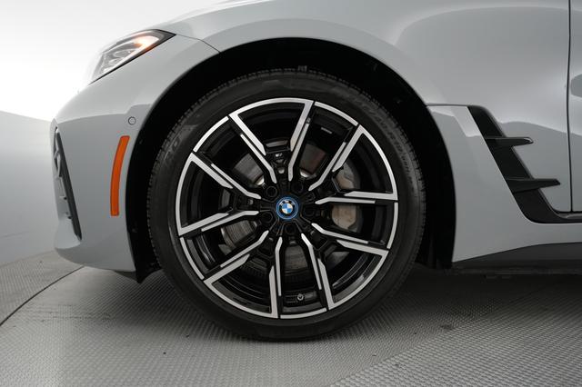 2024 BMW i4 — photo 7 of 23