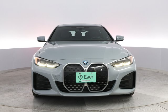2024 BMW i4 — photo 9 of 23