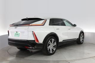 2024 Cadillac Lyriq — photo 2 of 22