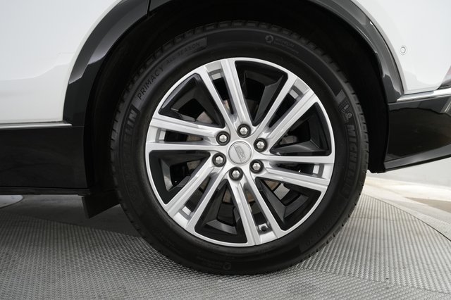 2024 Cadillac Lyriq — photo 16 of 22