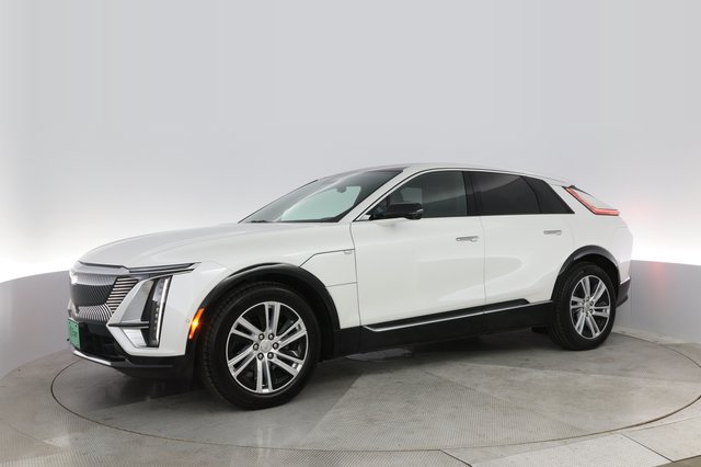 2024 Cadillac Lyriq — photo 14 of 22