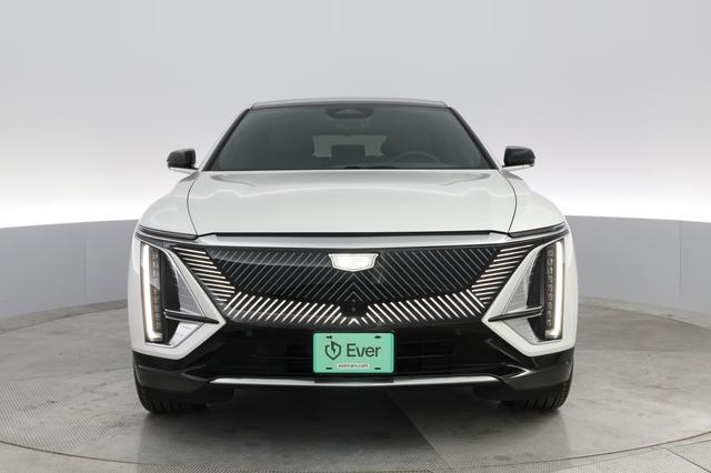 2024 Cadillac Lyriq — photo 9 of 22