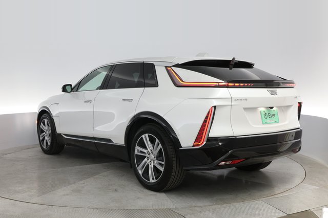 2024 Cadillac Lyriq — photo 13 of 22