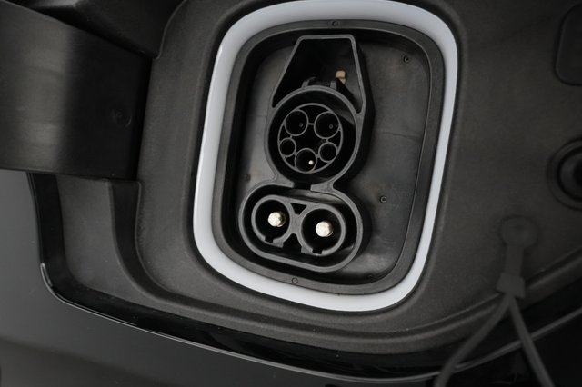 2023 Hyundai Kona — photo 8 of 21