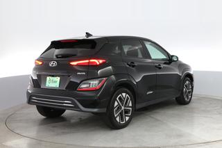 2023 Hyundai Kona — photo 2 of 21
