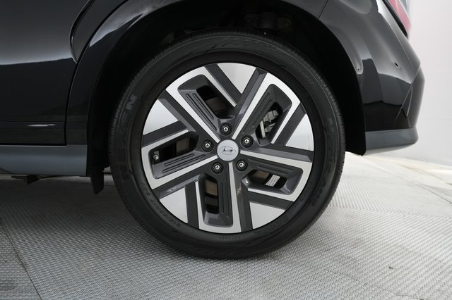 2023 Hyundai Kona — photo 16 of 21