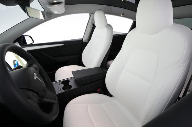 2023 Tesla Model Y — photo 3 of 23