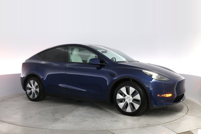 2023 Tesla Model Y — photo 11 of 23