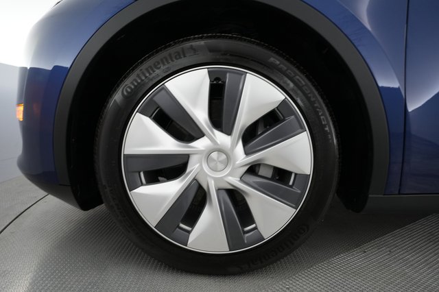 2023 Tesla Model Y — photo 15 of 23