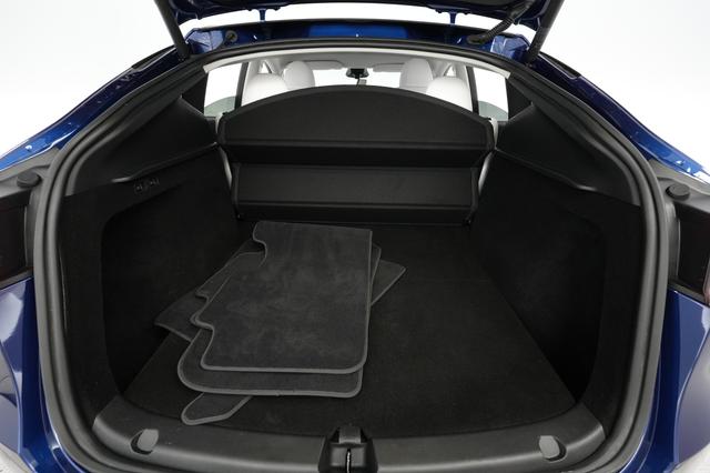 2023 Tesla Model Y — photo 6 of 23