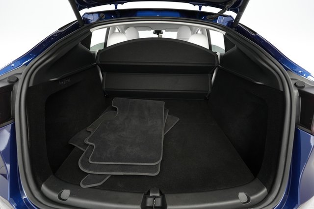 2023 Tesla Model Y — photo 6 of 23