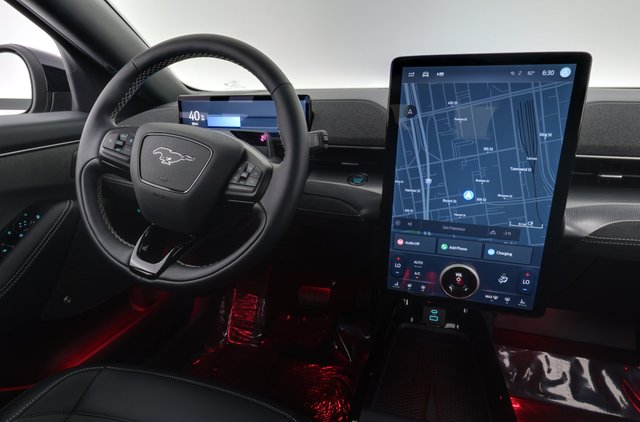 2024 Ford Mustang Mach-E — photo 20 of 24
