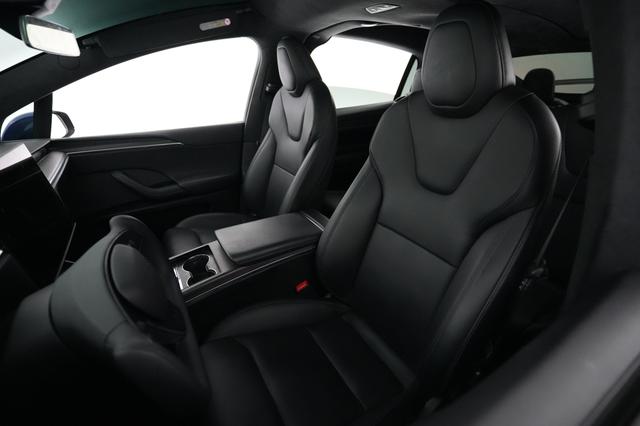 2022 Tesla Model X — photo 3 of 23