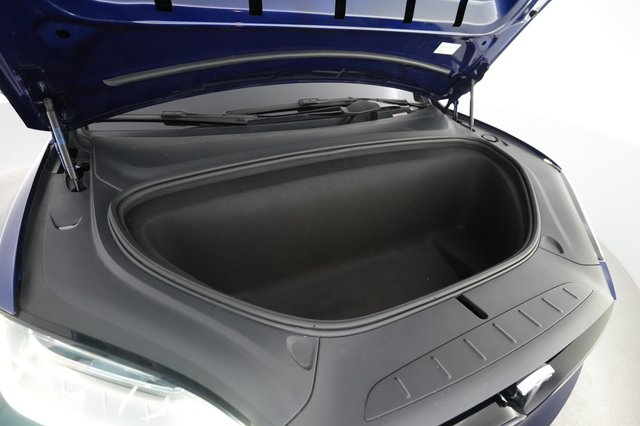 2022 Tesla Model X — photo 22 of 23