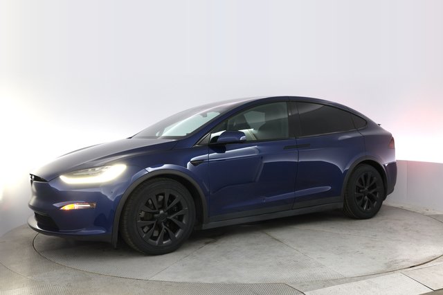 2022 Tesla Model X — photo 14 of 23
