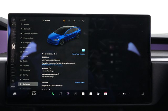 2022 Tesla Model X — photo 5 of 23