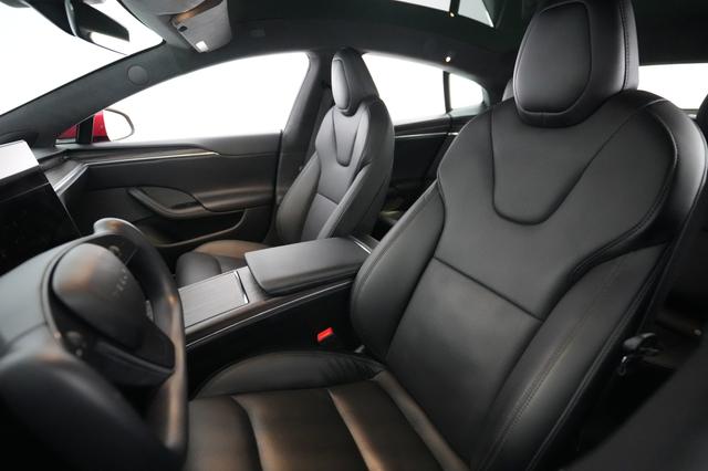 2022 Tesla Model S — photo 3 of 21