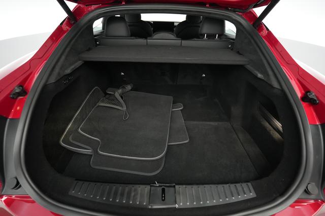 2022 Tesla Model S — photo 6 of 21