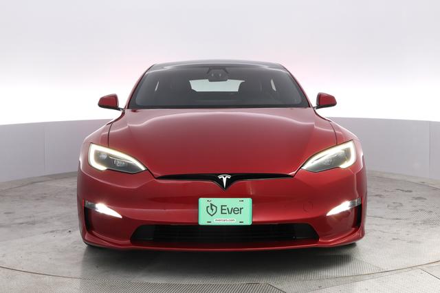 2022 Tesla Model S — photo 9 of 21