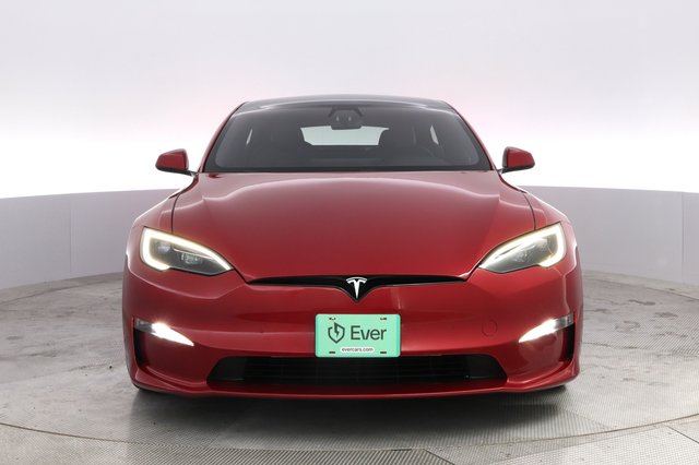 2022 Tesla Model S — photo 9 of 21