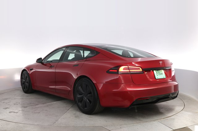 2022 Tesla Model S — photo 13 of 21