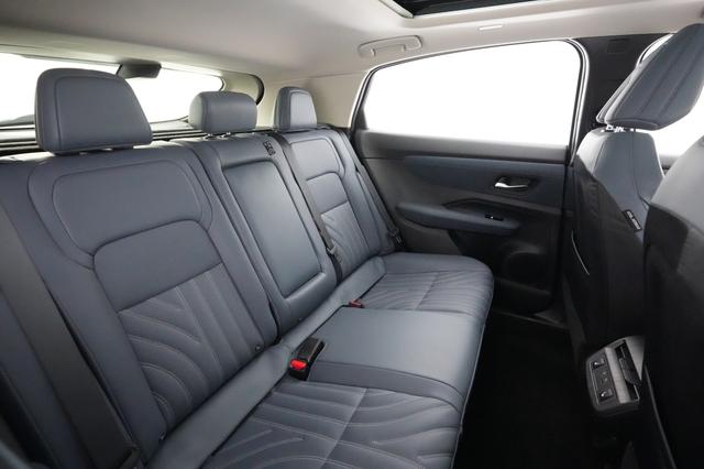 2023 Nissan Ariya — photo 4 of 23