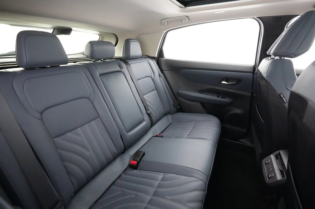 2023 Nissan Ariya — photo 4 of 23