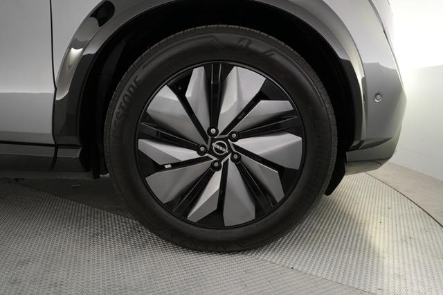 2023 Nissan Ariya — photo 7 of 23