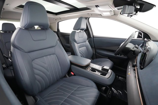2023 Nissan Ariya — photo 19 of 23