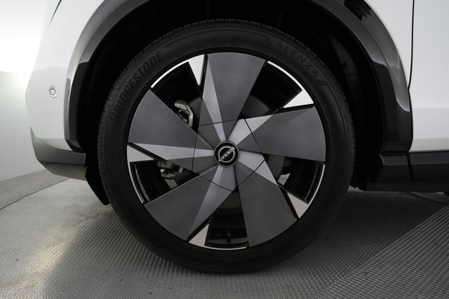 2023 Nissan Ariya — photo 16 of 21