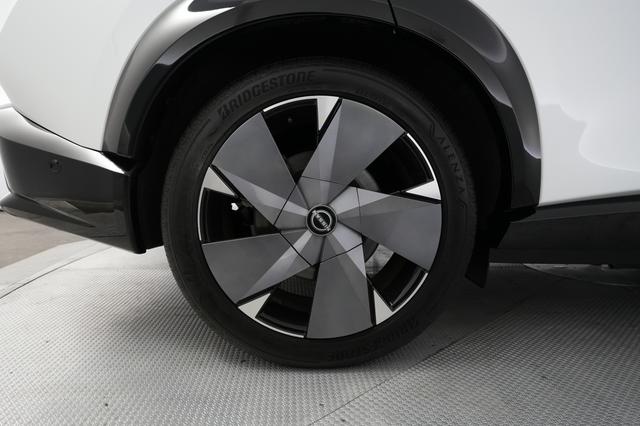 2023 Nissan Ariya — photo 7 of 21