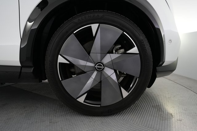 2023 Nissan Ariya — photo 17 of 21
