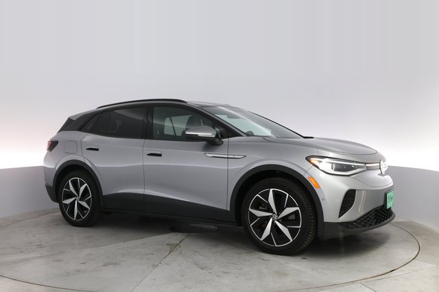2023 Volkswagen ID.4 — photo 11 of 21