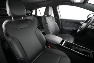 2023 Volkswagen ID.4 — photo 3 of 21