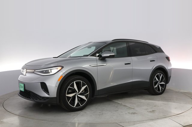 2023 Volkswagen ID.4 — photo 14 of 21