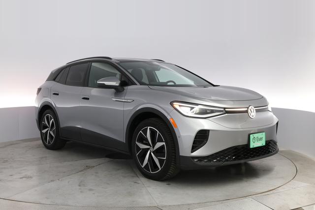 2023 Volkswagen ID.4 — photo 10 of 21