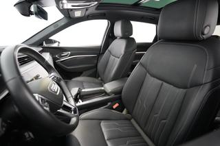 2022 Audi e-tron — photo 3 of 23
