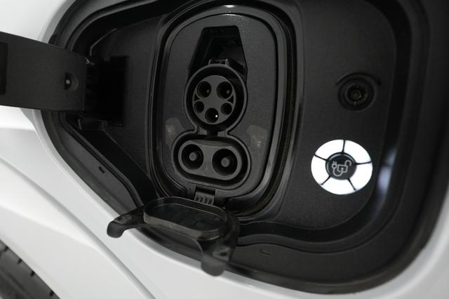 2021 Ford Mustang Mach-E — photo 8 of 25
