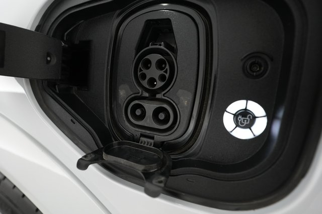 2021 Ford Mustang Mach-E — photo 8 of 25
