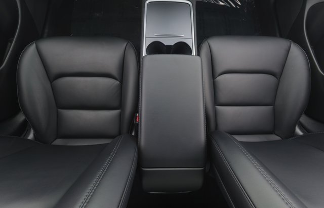2021 Tesla Model 3 — photo 21 of 26